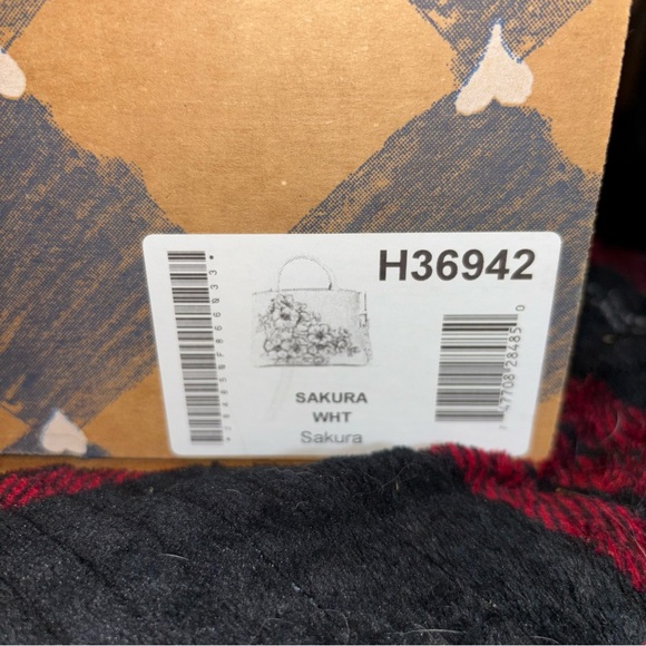 Brighton “Sakura” 3D Masterpiece Cherry Blossom Flowers Handbag White - Picture 10 of 12